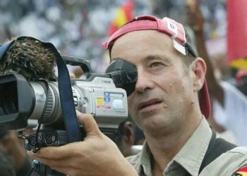 Heroi Sei Moris Nafatin, Max Stahl Nia Isin Mak Mate