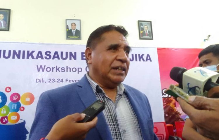 Eleisaun Parlamentar Tenke Imparsiál, CNE Koordena ho media