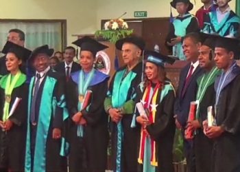 Estudante UNTL Na’in  1.408 Simu Títulu Foun