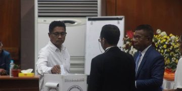 Kompozisaun Meza PN “Deputadu Mane  Nain Ida Sikat Leet”