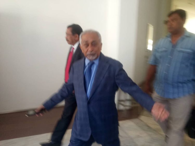 Xanana – Alkatriri Hasoru Malu Iha Dalan Kloot PN