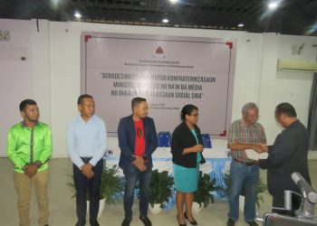 Mapkoms Distribui Sertifikadu Apresiasaun  Ba Orgaun Komunikasaun Sosiál