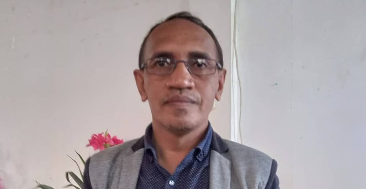 Labarik TL Maioria Rais Badak No Krekas, Prejudika Futuru Rekursu Humanu TL