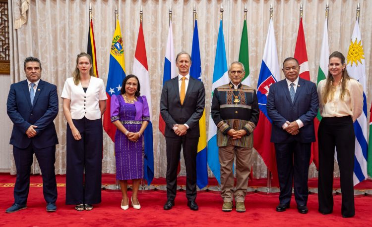 Simu Karta Kredénsia Rezidente Jakarta, PR Ramos Horta Hein Komprimisiu